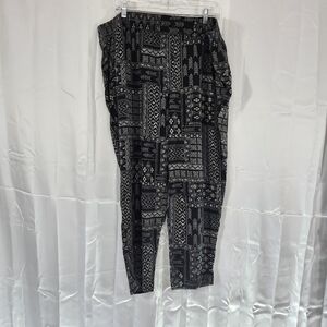 Jessica Simpson Size XXL Black Patterned Pants